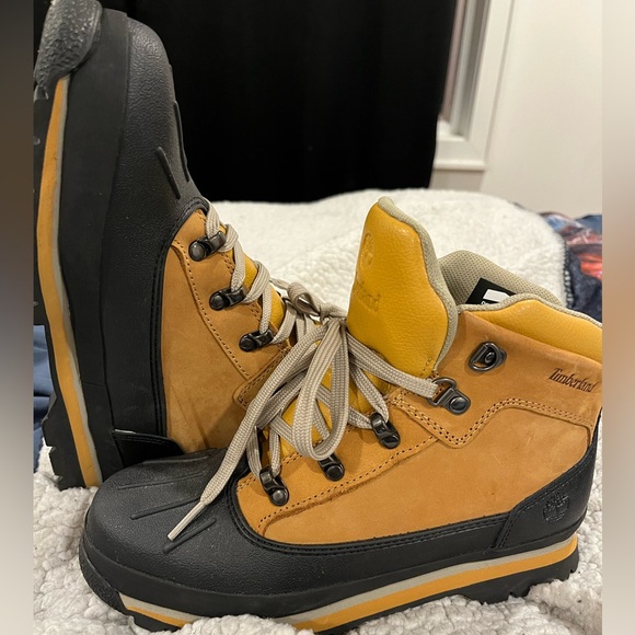 Timberland Eurohiker size 5.5 Y new w/o box - Picture 6 of 11